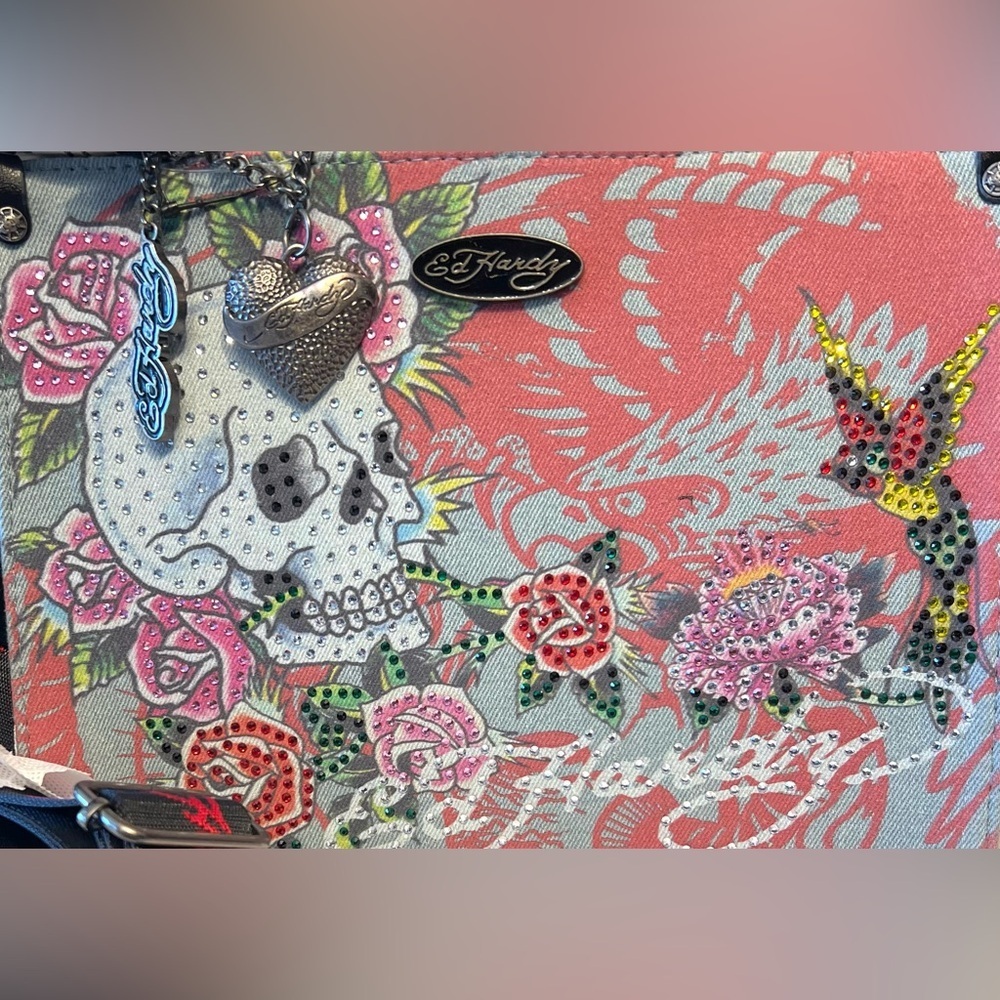 🌹☠️Ed Hardy Skull Rose Rhinestone Denim Tote🌹☠️-NWT - Picture 4 of 17